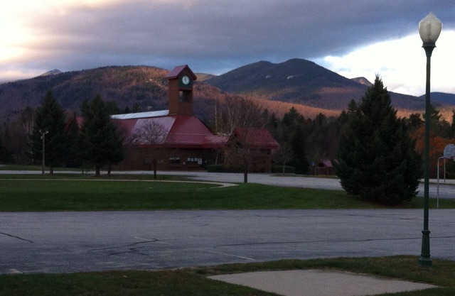 Deer Park - Loon Mtn Riverfront Condo - Use as 1 large unit or 2 separate units
