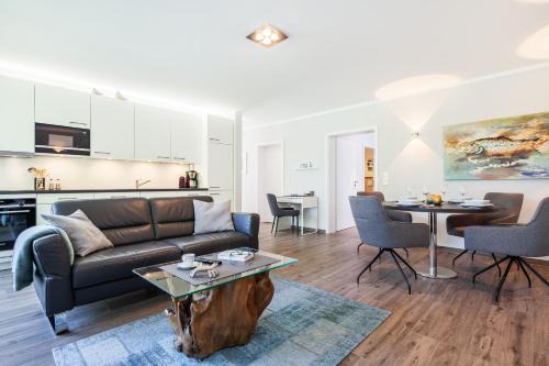 "Deichhausener Straße 2" Wohnung Senator, 1 OG
