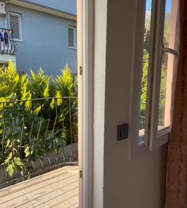Deka Apartments