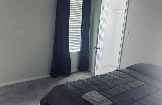 Delightful cozy retreat near HTX- 3 bedrooms