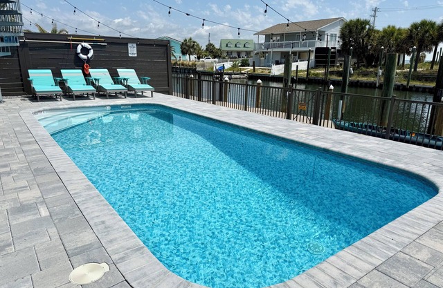 "Delta Dawn" New Listing! Luxury Waterfront Home, Pool, Boat Dock