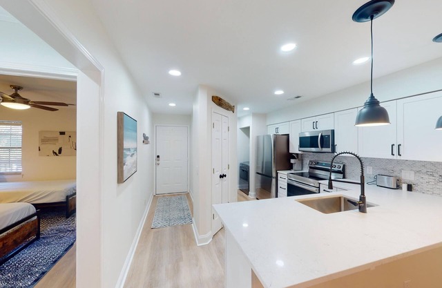 Deluxe 2BR Villa amidst Pawleys Islands Fairway