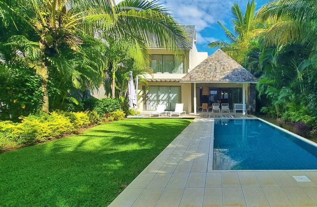 Deluxe 3-Bedroom Villa with Private Pool at Anahita Golf Resort