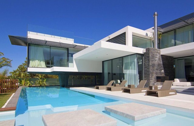 Deluxe 4 bedroom villa private pool and games room A431 - Almancil, Algarve