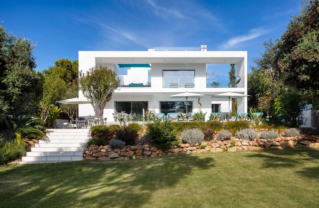 Deluxe Ancao - Four Bedroom Villa, Sleeps 8
