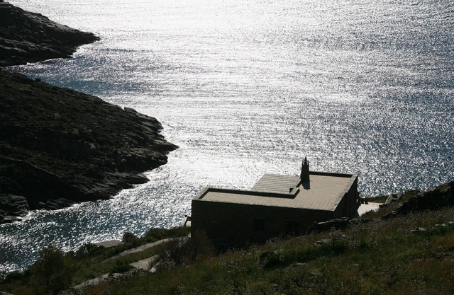 Deluxe house, dream, on the sea, peaceful, sunset sea views, "private" beach
