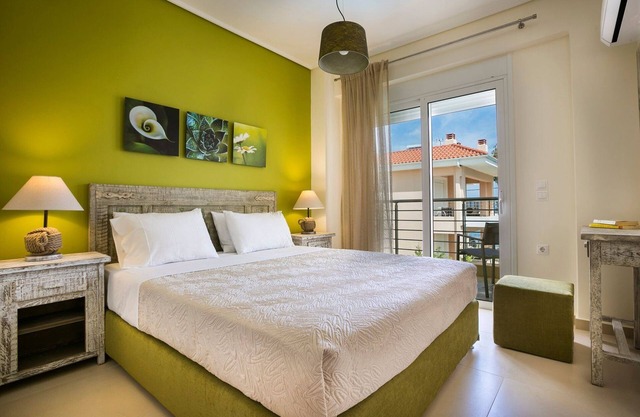 Deluxe Kefalonia Apartment | Apartment Leyland | 1 Bedroom | Pool and Sea View.
