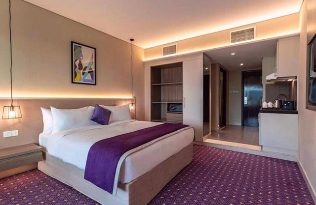 Deluxe Room Near Burj Khalifa Metro By E R