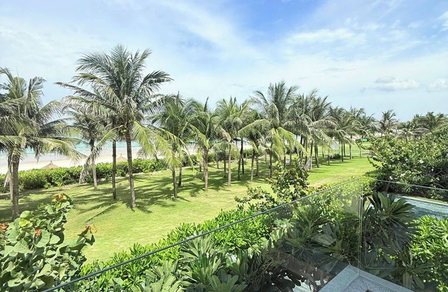 Deluxe Villa Beach Front