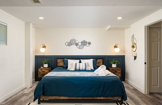 Denver Emerald - 1 BR w/King Bed/1 full Bath/Sleeps 2 [Close to Downtown]