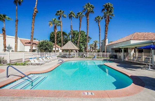 Desert Breezes Condo Palm Desert BNP Parisbas Open 3/9-3/16 Weekly Rental