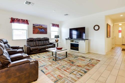 Desert Den with Pool - 3 Miles to Goodyear Ballpark!