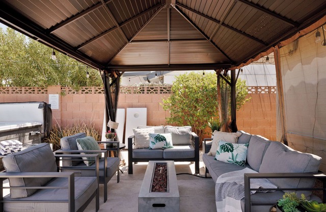 Desert Jewel: Heated pool, hot tub, games just 10min to Old Town!