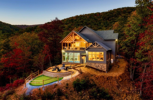 Designer 5BR Retreat | Pool, Putting Green, Views
