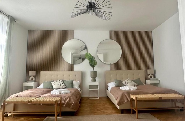 Designer Apartment Near Main Station