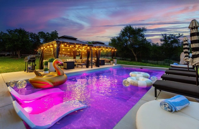 Designer Retreat! | Private Pool, SPA , & Theater~