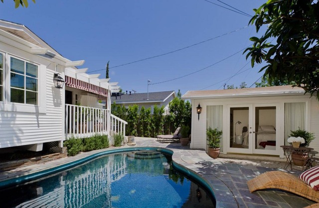 Designer West Hollywood Bungalow, Heated Pool, Guest House, Walk to Everything