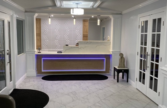 Destin Inn and Suites