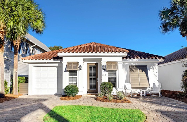 Destined For Fun - Gated Community, Near the Beach + Dining, 2 Community Pools!