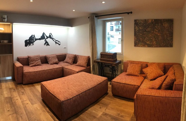 Detached house 12 people with garden in the center of Valloire at the foot of the piste
