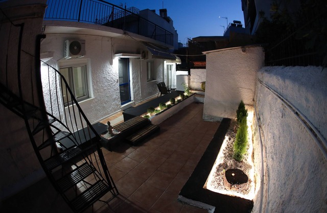 Detached house 1km from Acropolis Filopappou Hill