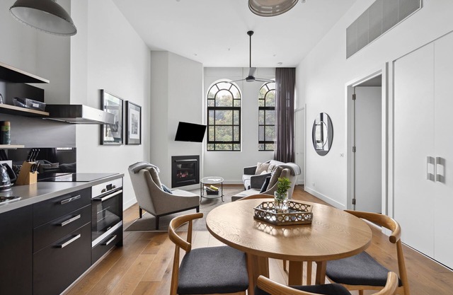 Devlin 103 – Stylish Geelong Apartment