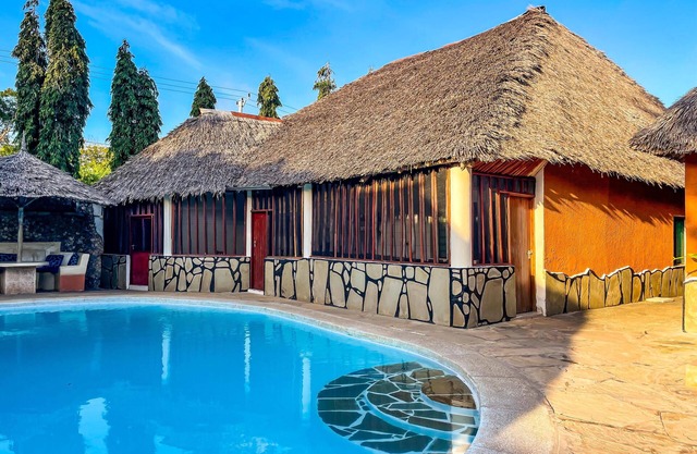 Diani Campsite & Cottages