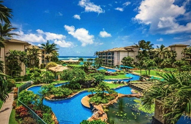 Discounted Luxury Condo at Waipouli Beach Resort