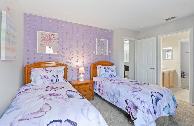 Disney Area 6 Bedroom Vacation Home with Private Pool