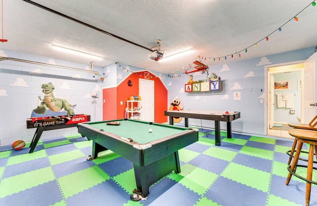Disney-Themed Villa w/Heated Pool, 10 Mi to Parks