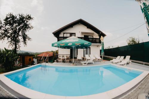 Djedovo ognjište 2