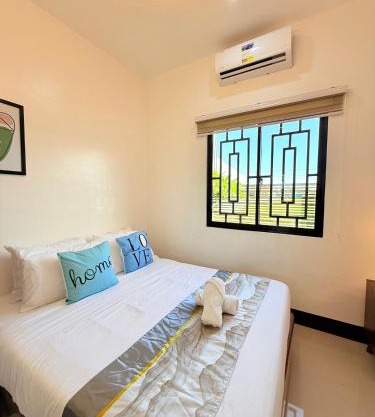 DJS TRANSIENT Home near Airport, Netflix, Fast Wifi, Hot &Cold Shower