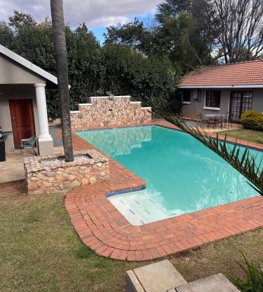 Dlodlongwana properties