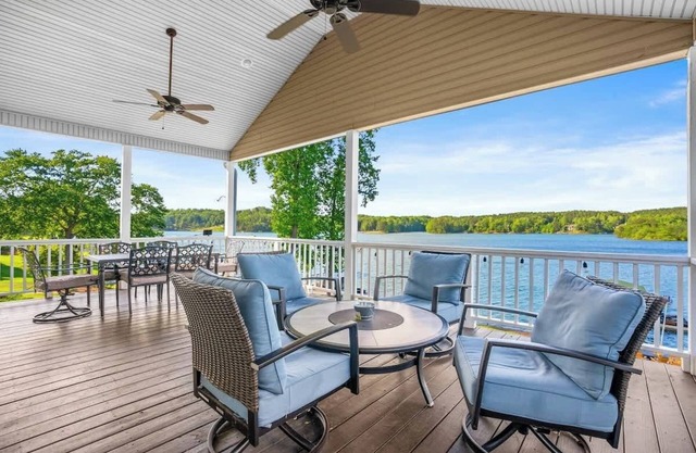 DockTales - Panoramic Views & Private Dock
