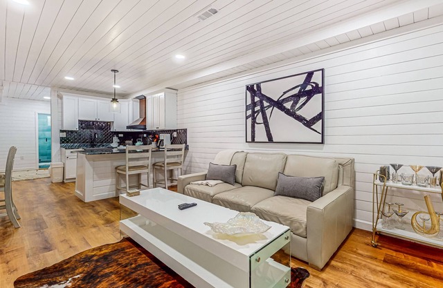Dog-friendly apartment with mountain view, fireplace, central AC, firepit, & W/D