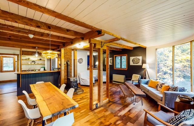 Dog-friendly cottage on acreage with nearby creek & wood stove