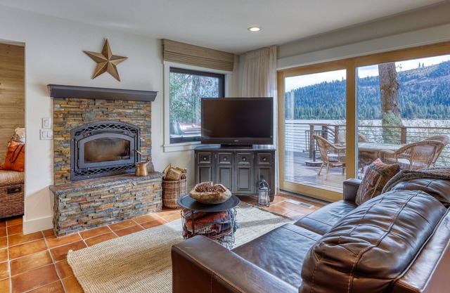 Dog-friendly lakefront home w/fast WiFi, private dock, & 180-degree views