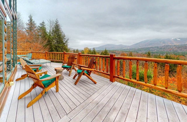 Dog-Friendly Lodge w/ 180-Degree Mountain View, Large Deck, & PetSafe Dog Fence