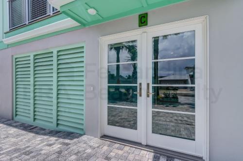 Dog Friendly - Ocean Views - Across the Street from Ocean