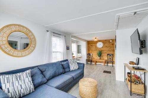 Dog-Friendly Old Orchard Beach Home Less Than 1 Mi to Pier