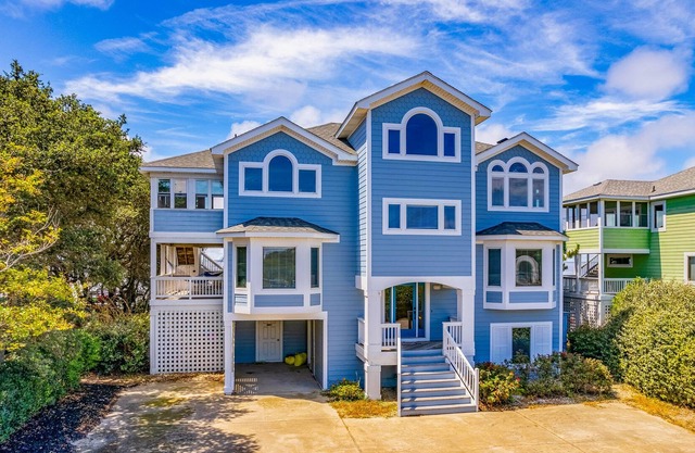 Dog-friendly sound-front home with pool, fireplace, game room & washer/dryer