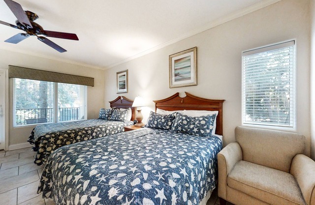 Dog-Friendly Tennis Villas Condo With Prime Location + Shared Pool, Free WiFi