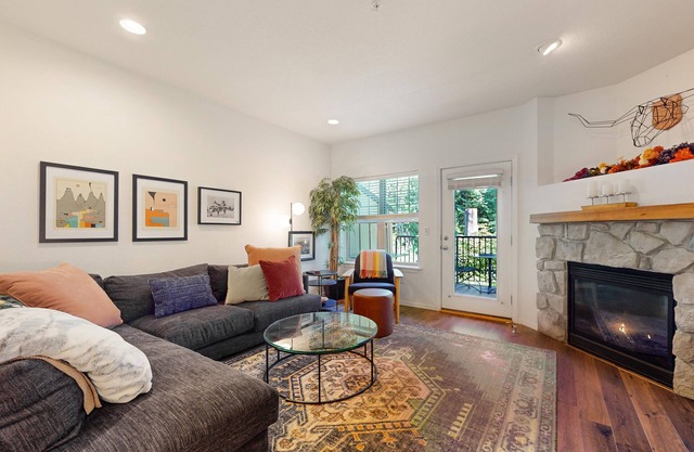 Dog-friendly, upscale condo with shared pool & hot tub - one mile from skiing
