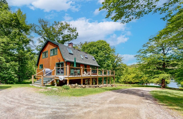 Dog-friendly, waterfront cabin with grill, deck, & W/D - snowbirds welcome