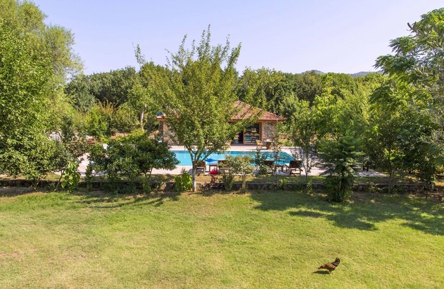 Doga Apartments