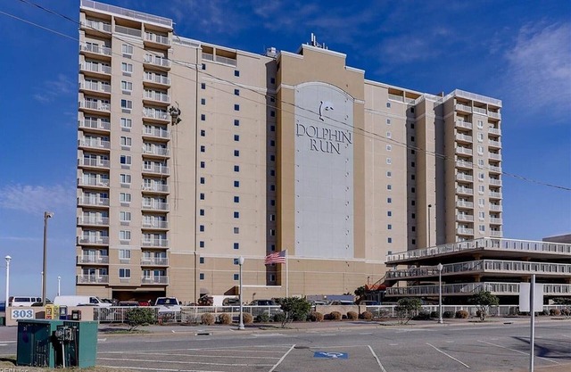 Dolphin Oasis - 2 condos with indoor pool, ocean views, steps to the beachn