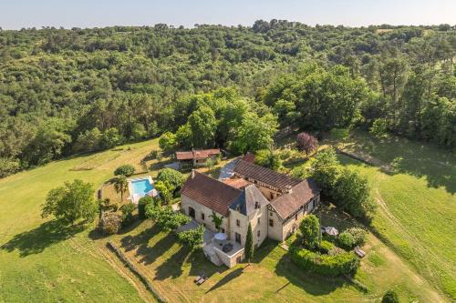 Domaine des Grands Bois - La Maison de L'Alchimiste- 3 chambres - 7 personnes, piscine, salle de jeux, billardet home cinema