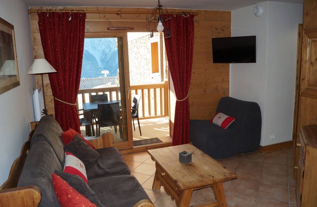 "Domaine Les Saisies " 2 rooms 33 m2, 150m from the slopes Wifi, garage, swimming pool