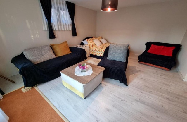 Donna Apartman