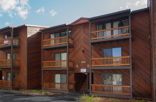 Donner Vista at Donner Lake Village Resort by Tahoe Mountain